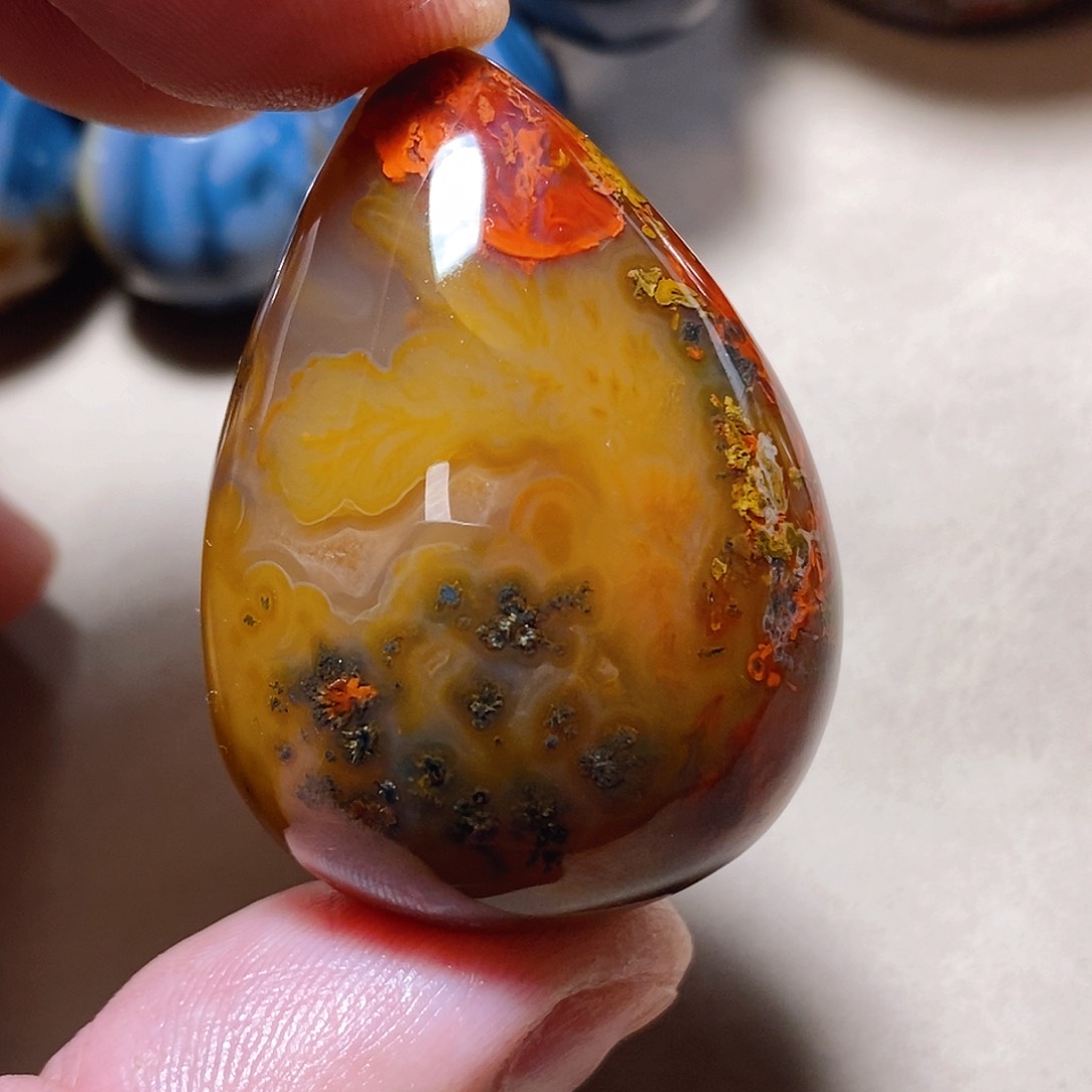 未镶嵌颈饰玛瑙/玉髓塑**子