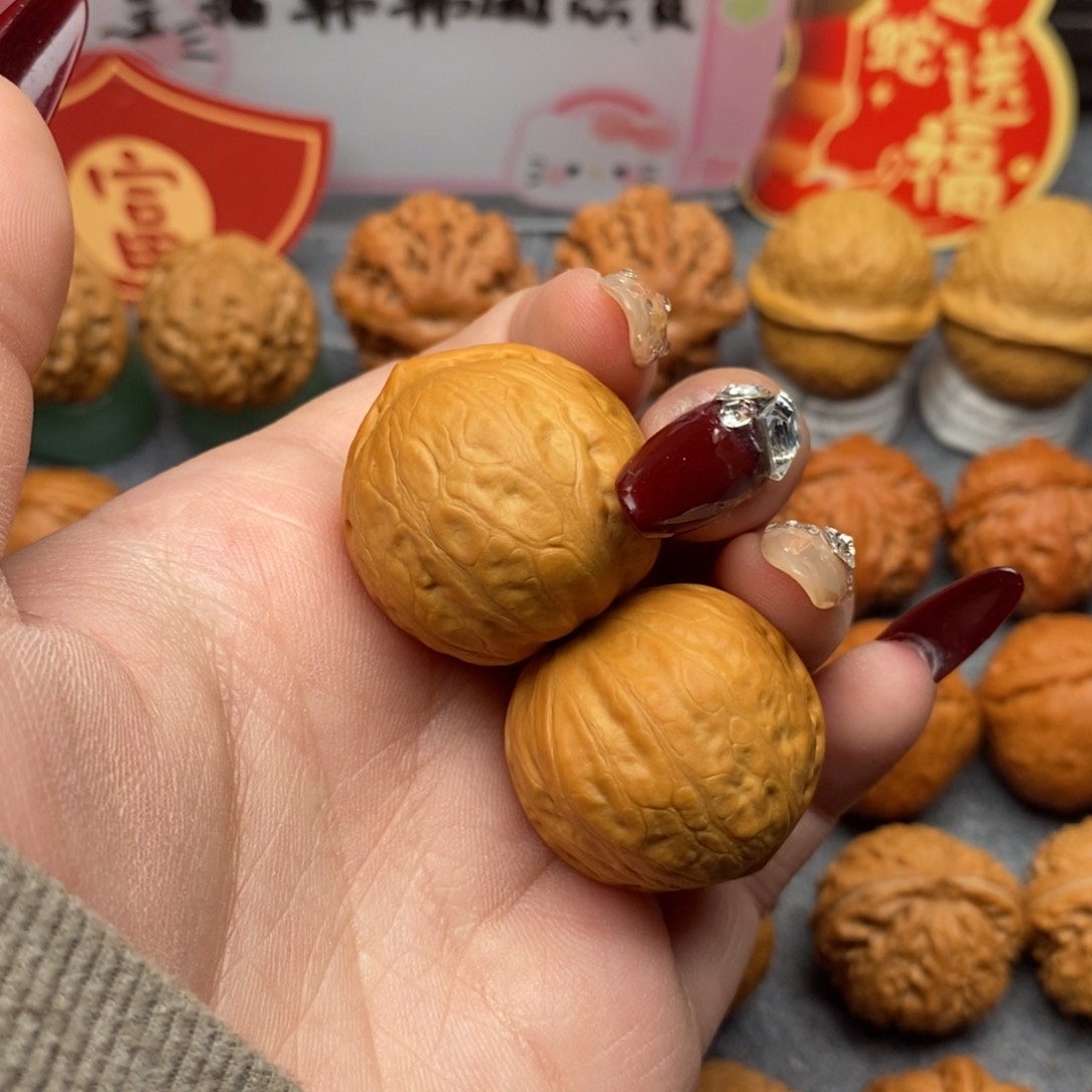 文玩核桃把件光头元宝