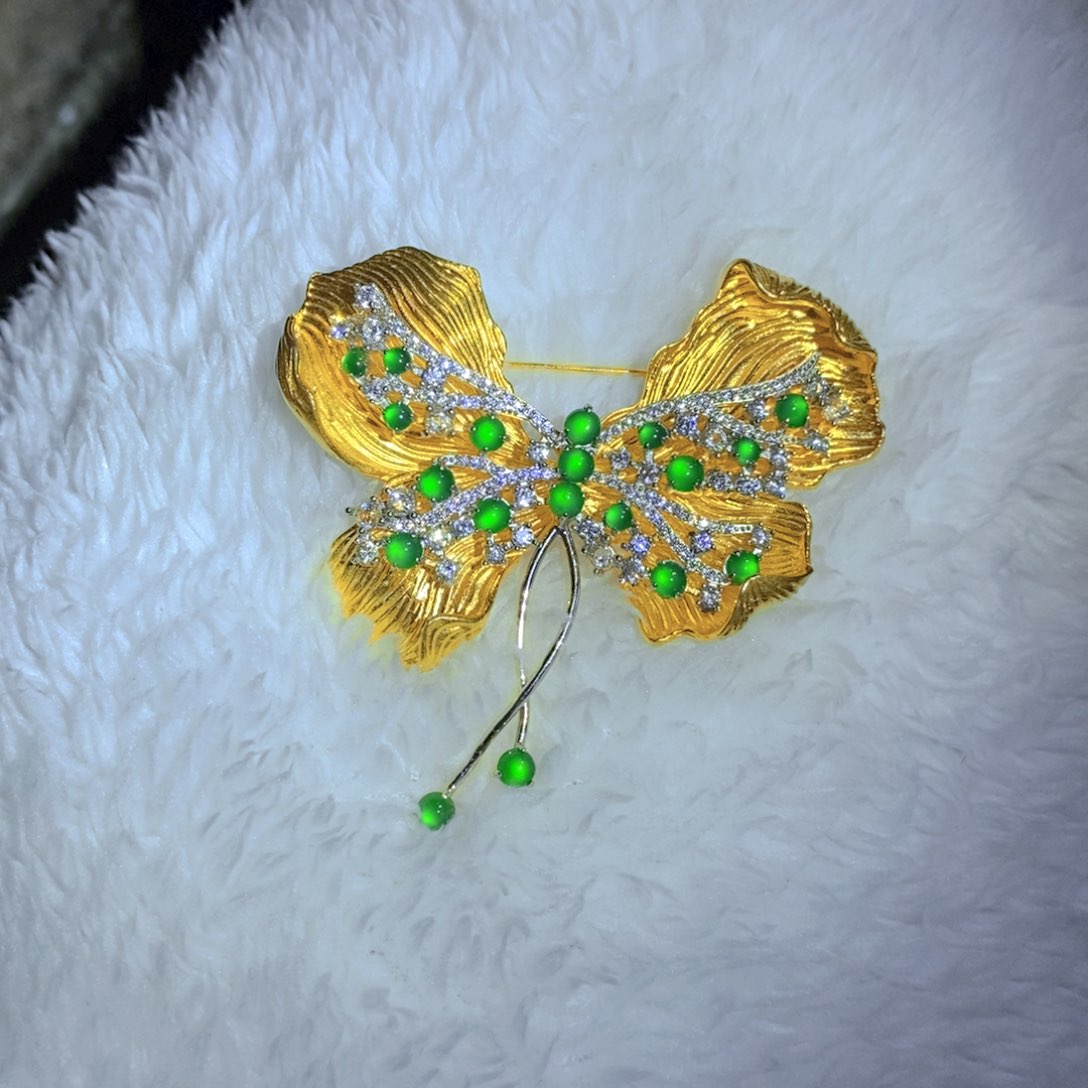 翡翠颈饰银S925镶嵌天然翡翠