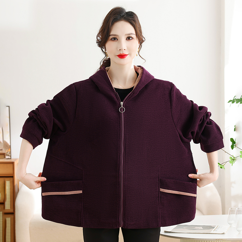 2025春秋新款宽松型中老年女装加肥加码外套休闲洋气开衫长袖夹克