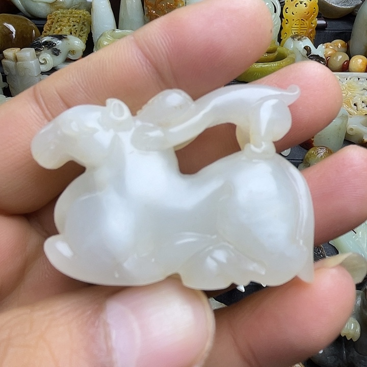 颈饰未镶嵌和田玉