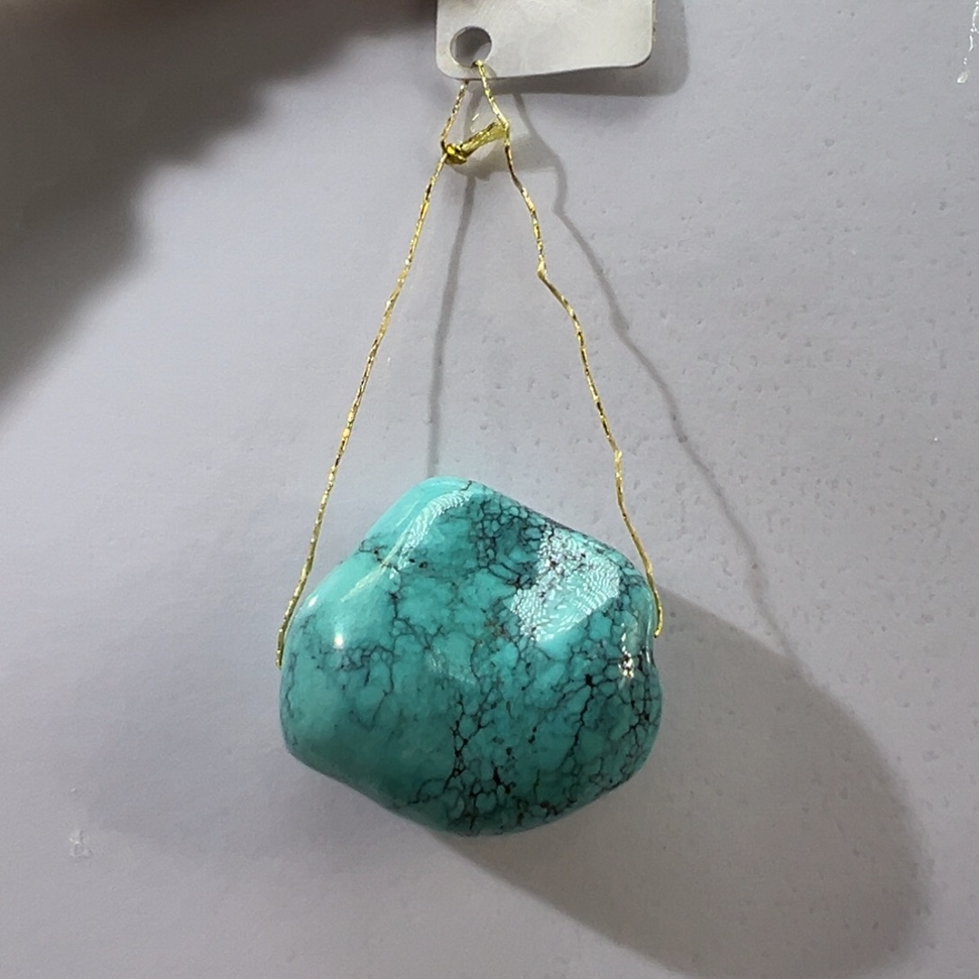 绿松石未镶嵌挂件