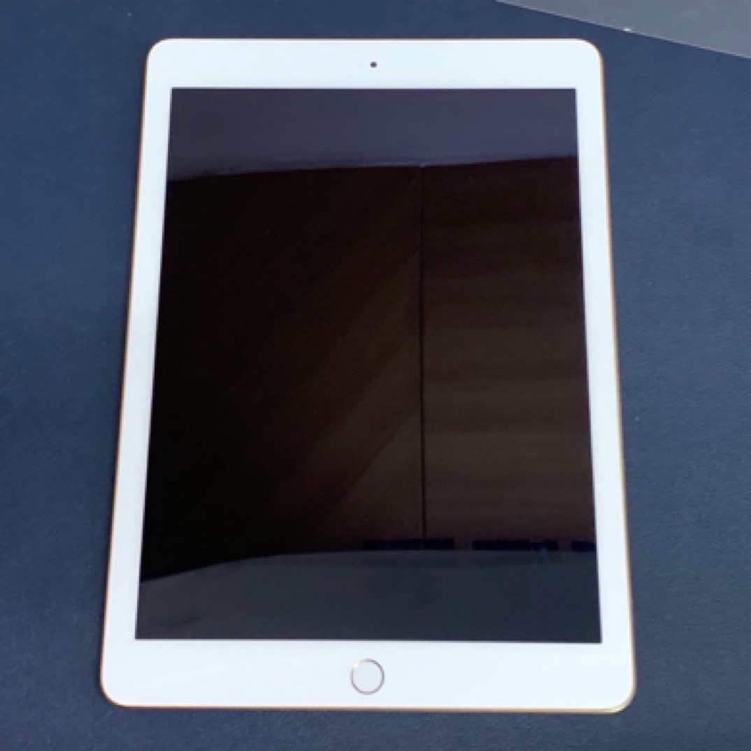 95新 Apple/苹果 iPad pro9.7寸屏幕 128G内存 学习办公游戏