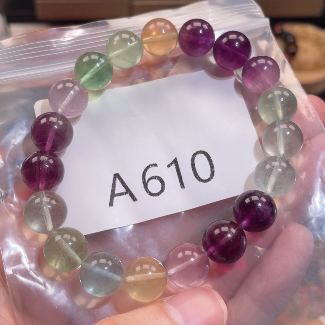 未镶嵌水晶手链10.6