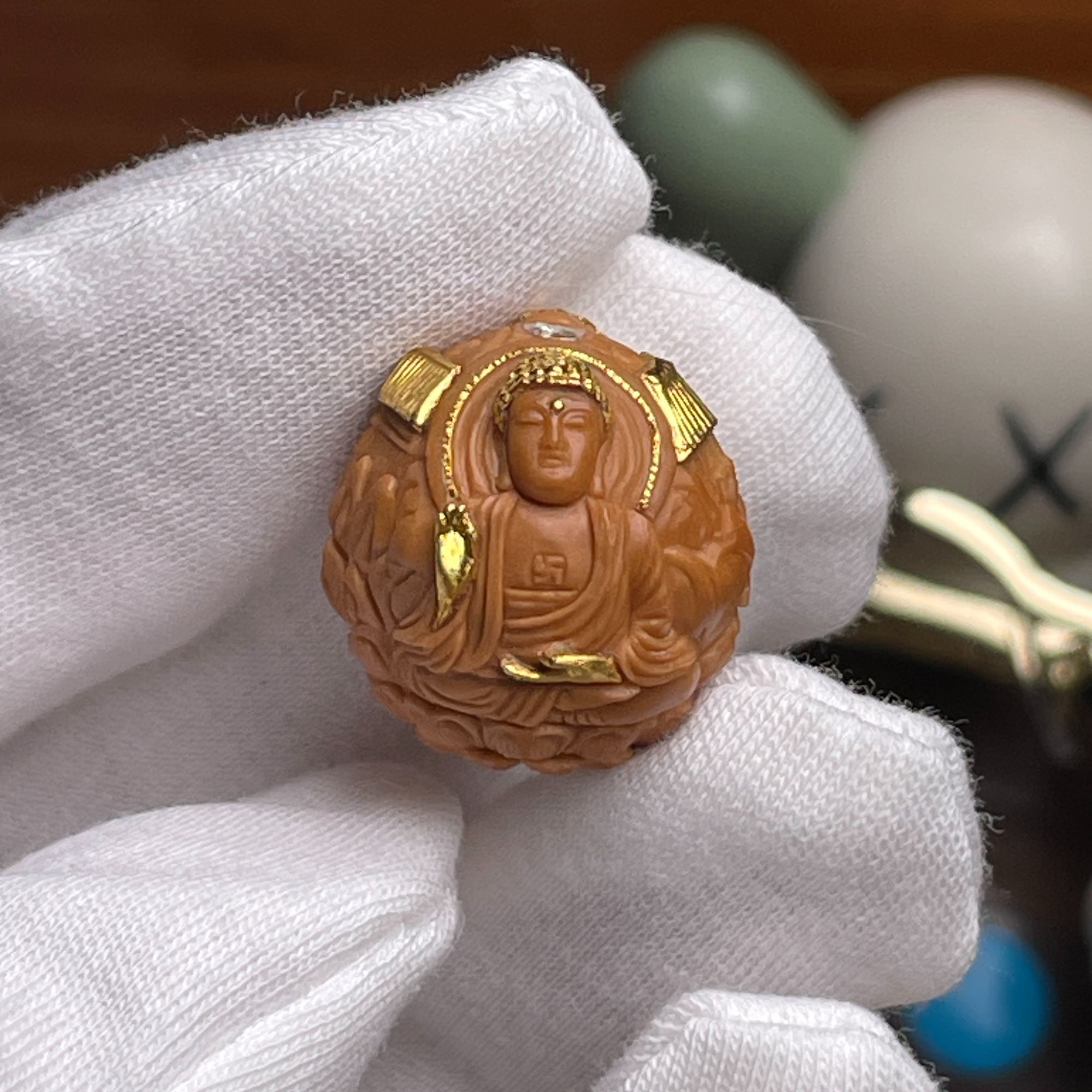 【玩家手作】猴头核桃雕刻 阿弥陀佛黄财神