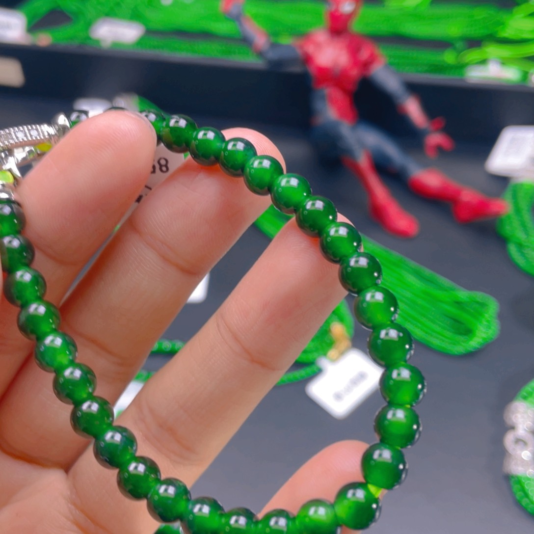 翡翠颈饰未镶嵌，11