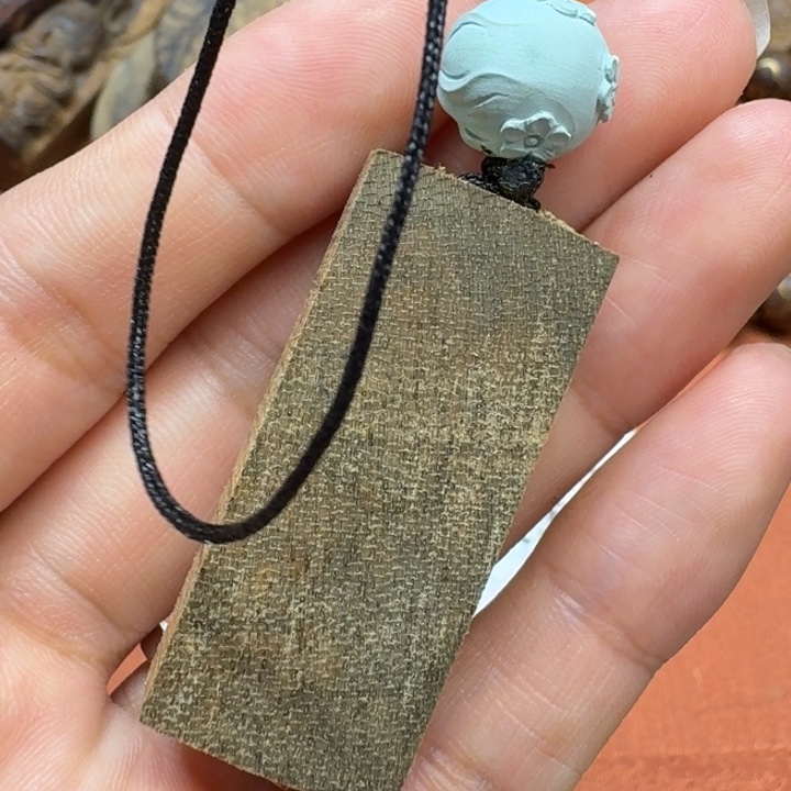 大叶紫檀（黑酸枝木类）