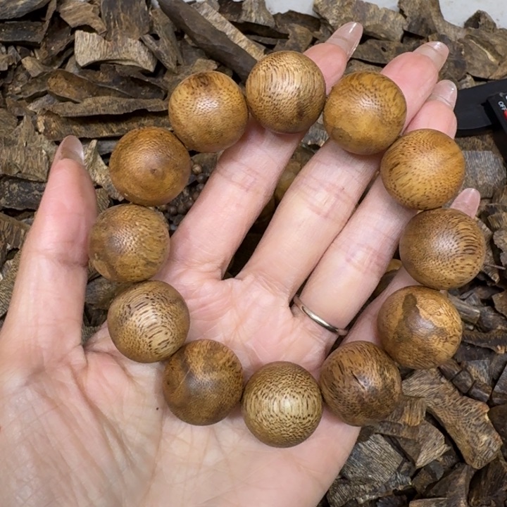 沉香手串陆河一条