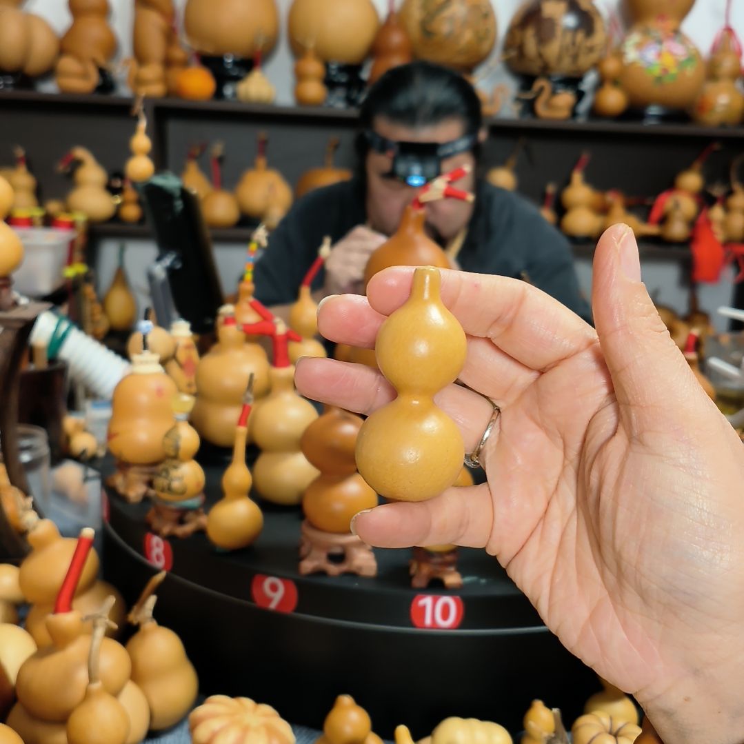 尼***惑葫芦福禄双全手把件