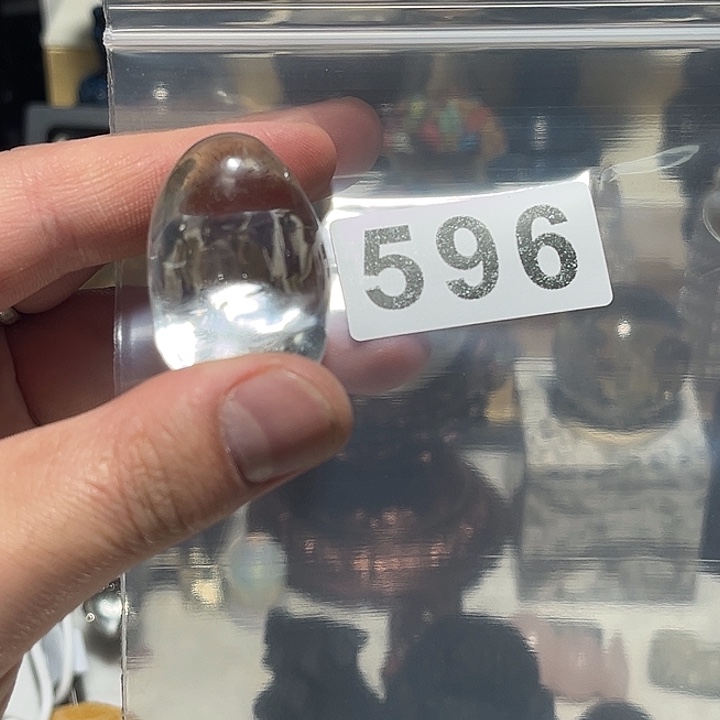 未镶嵌水晶大型摆件（非配饰）