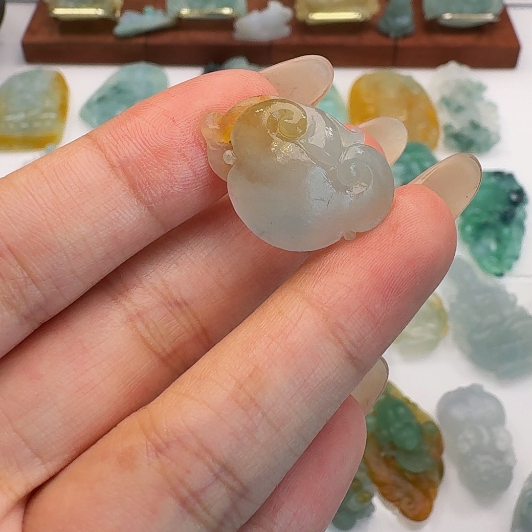 定制翡翠未镶嵌毛货