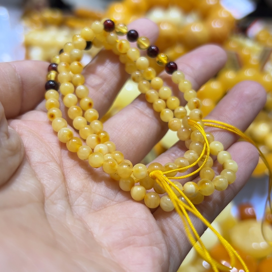 琥珀珠宝奇石未镶嵌