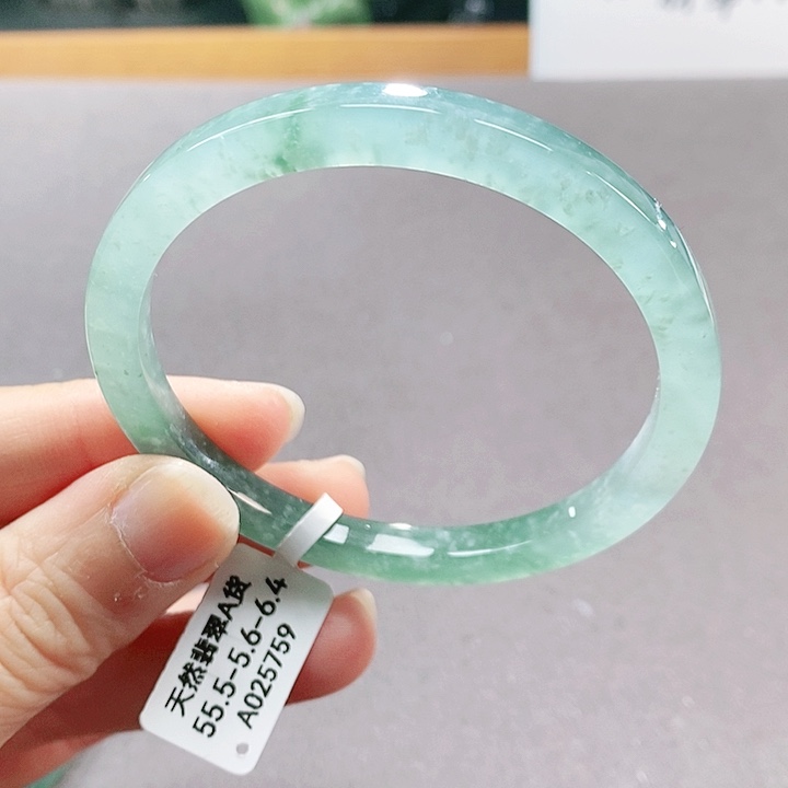 【闪购商品】翡翠手镯（圆镯）未镶嵌