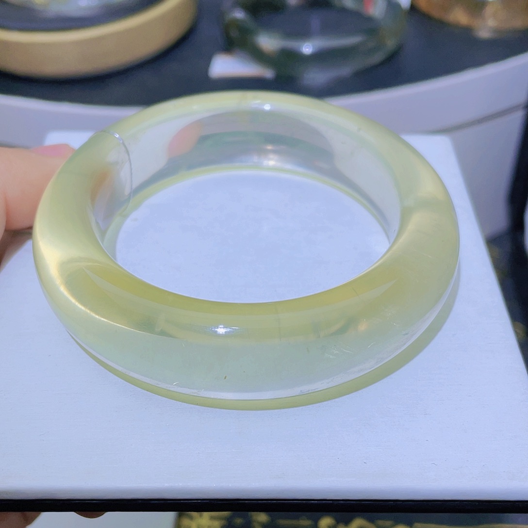 水晶手镯未镶嵌天然黄水晶手镯56.8圈口