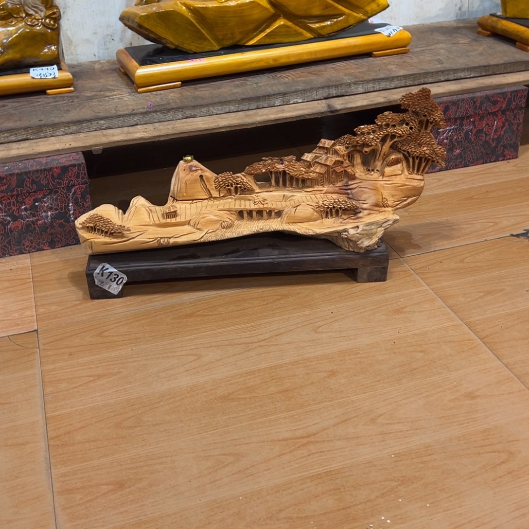 嘿***泽金丝楠山水居家摆件