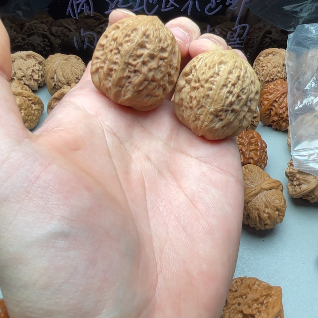 @***G核桃把件35全品铁锤