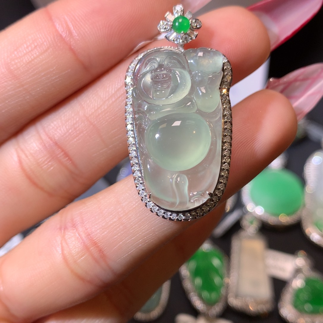 翡翠吊坠(不含链)18K金镶嵌