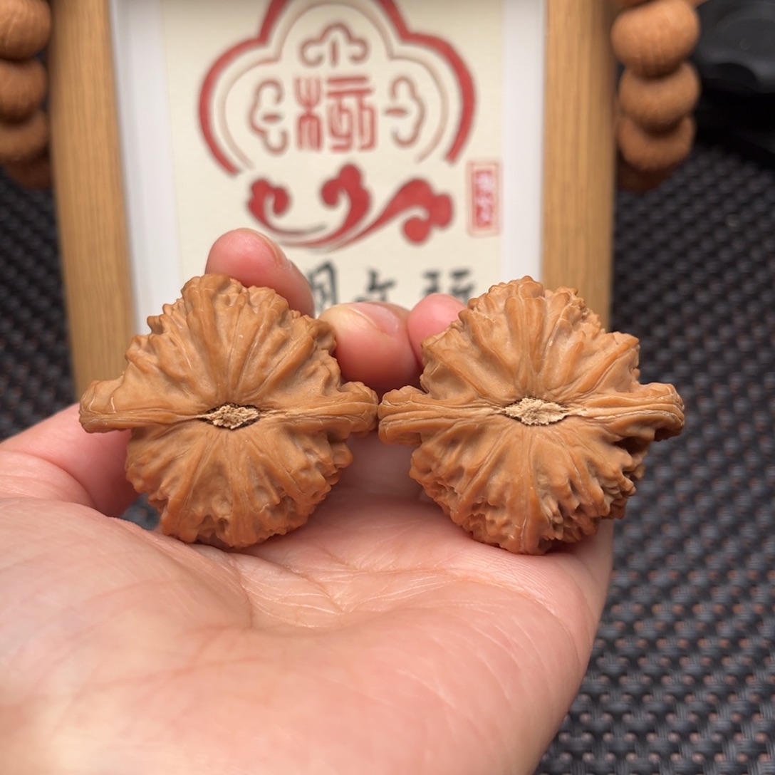 吊坠文玩核桃S****?白狮子