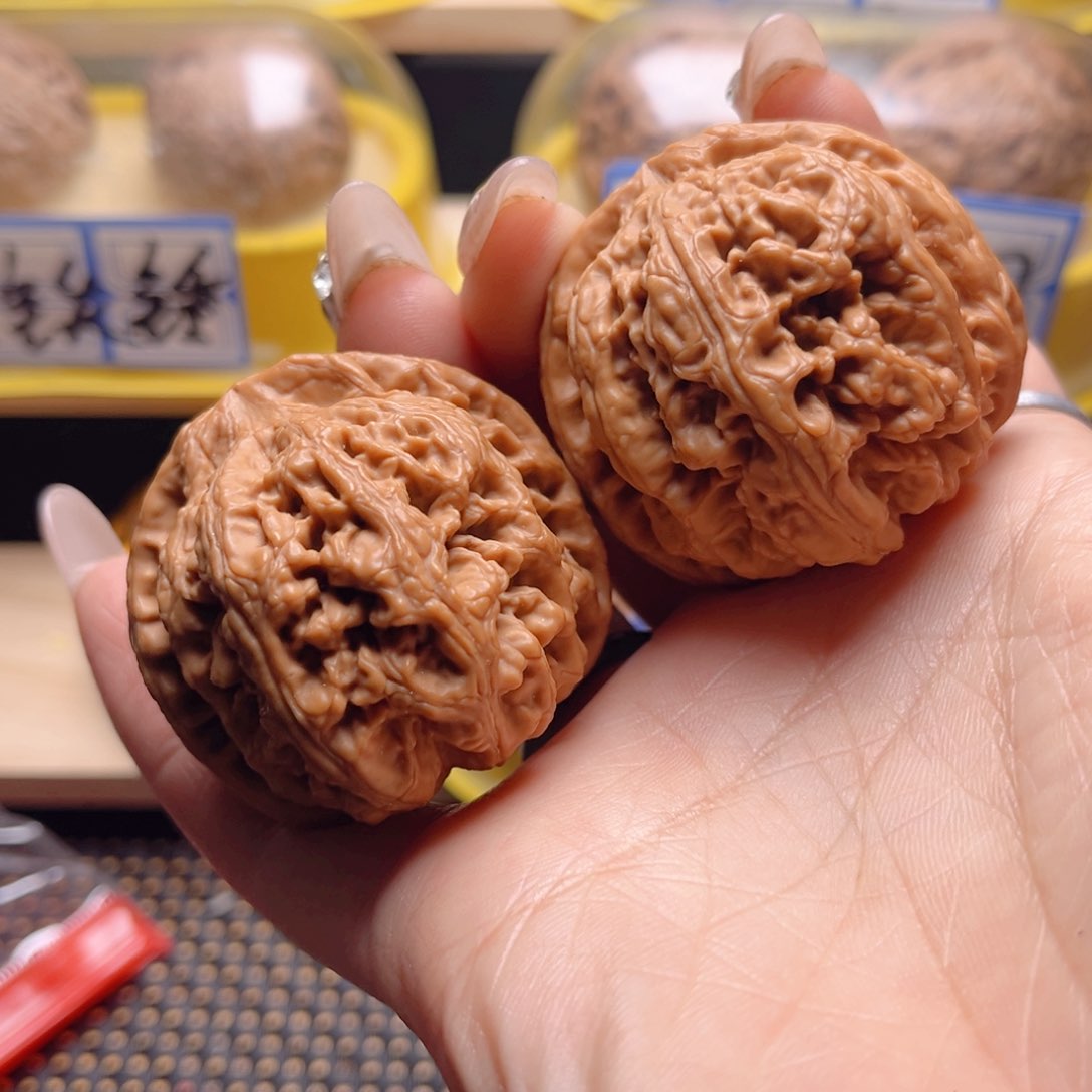 文玩核桃把件粗筋