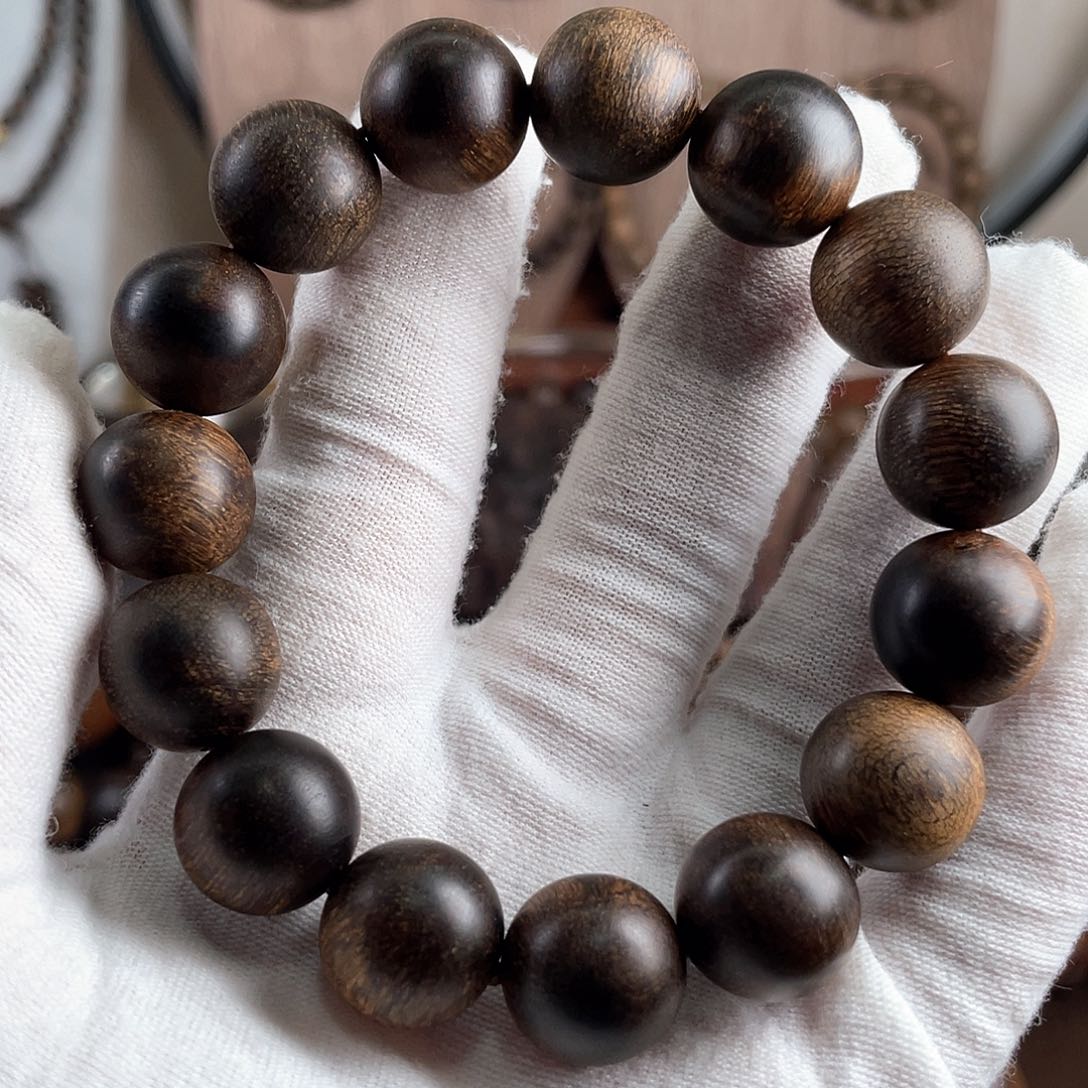 沉香手串?***王越南芽庄白奇楠留疤虎斑纹玉化老料