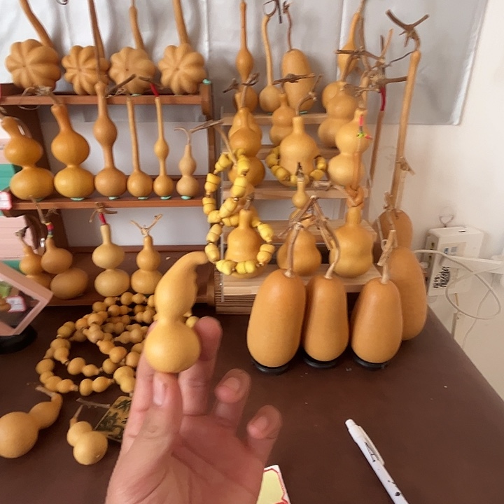 Y***英大叶紫檀（黑酸枝木类）