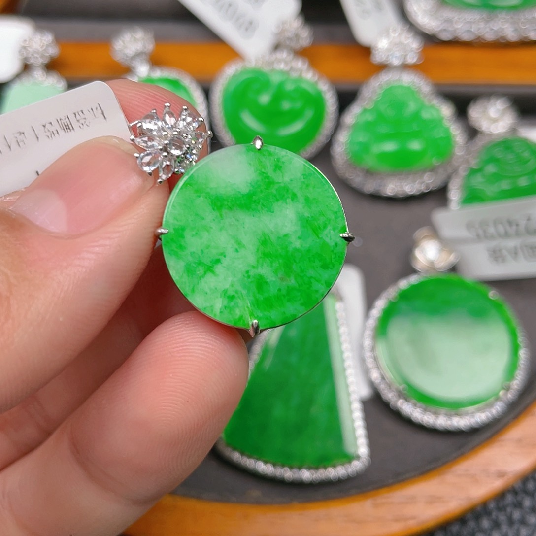 【闪购商品】翡翠吊坠(不含链)银S925镶嵌