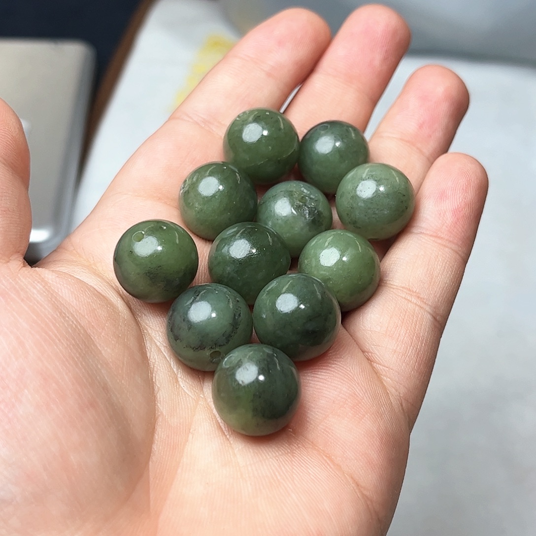 和田玉未镶嵌吊坠(不含链)29