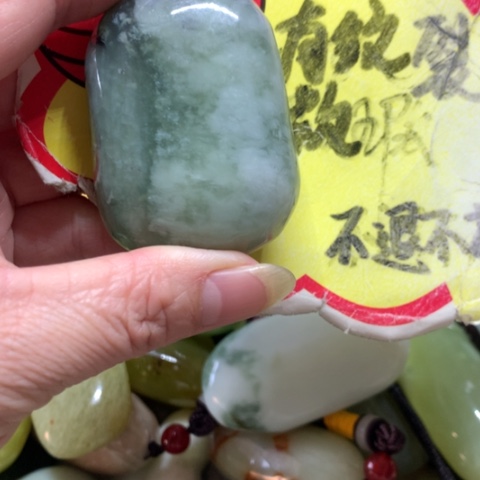 蛇纹石玉未镶嵌手把件