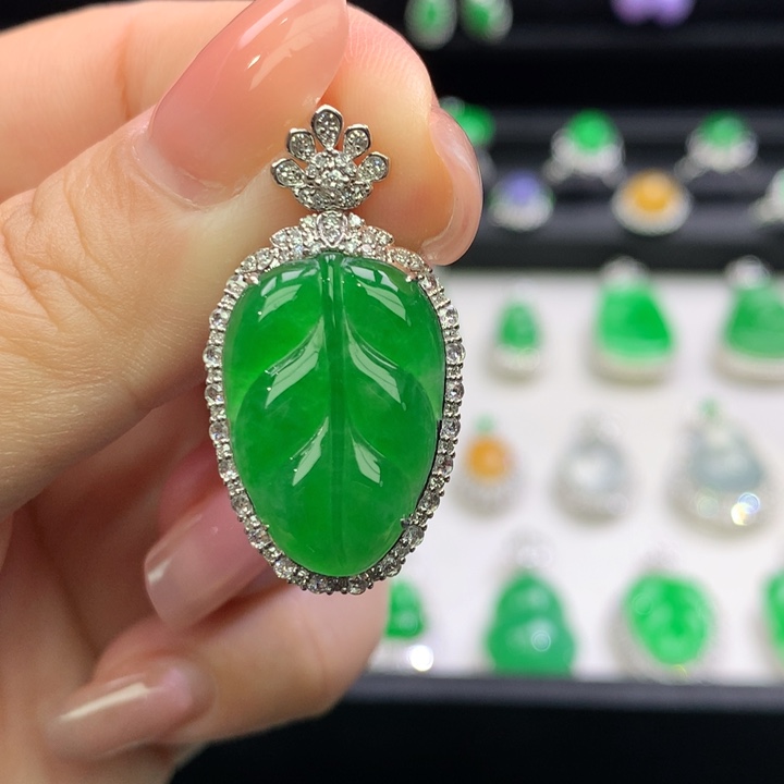 翡翠18K金镶嵌吊坠(不含链)