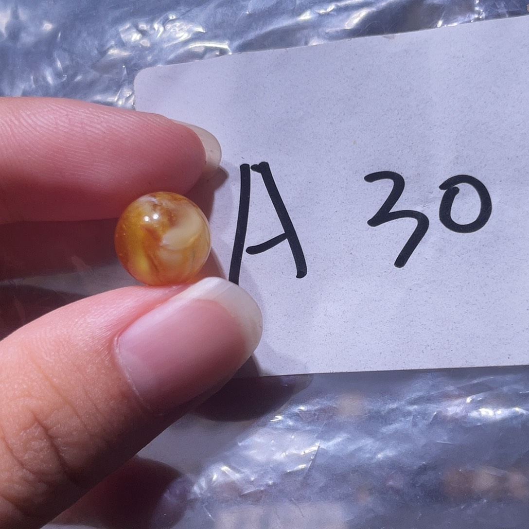 未镶嵌琥珀裸石11福利