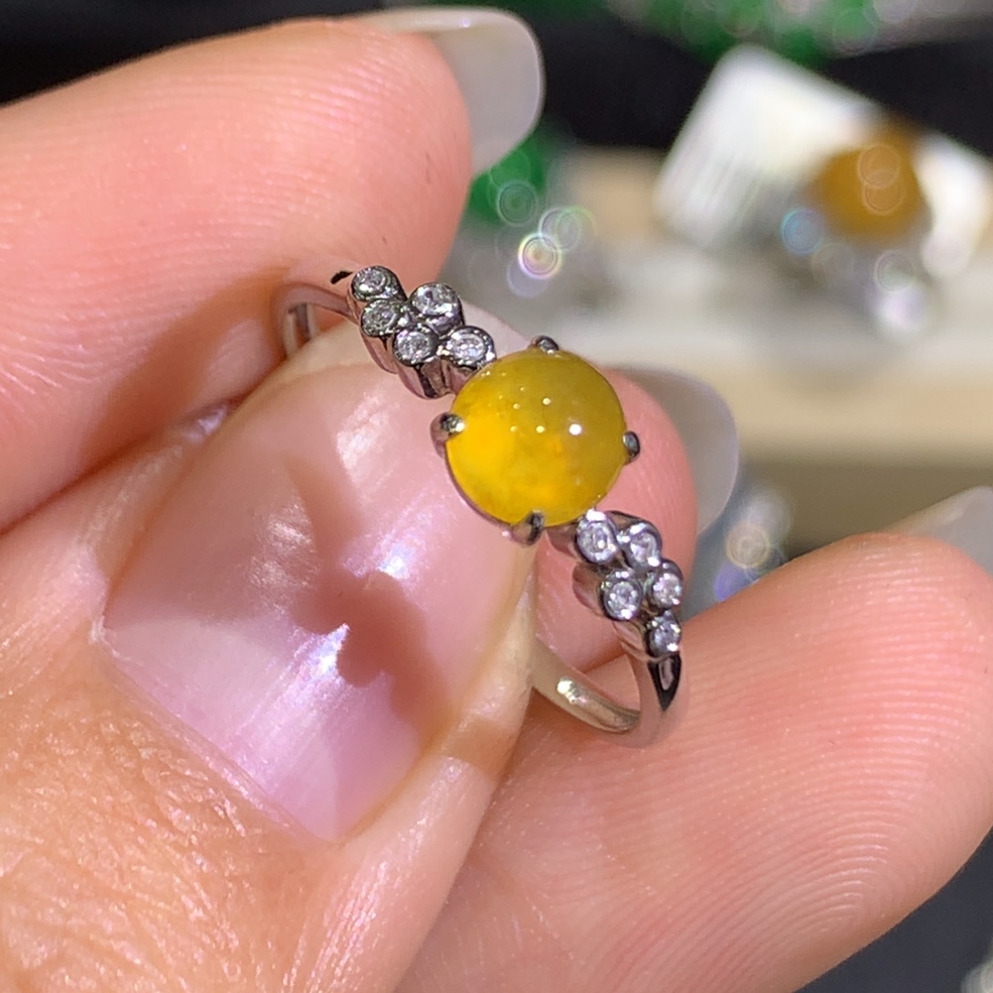 翡翠戒指18K金镶嵌8、