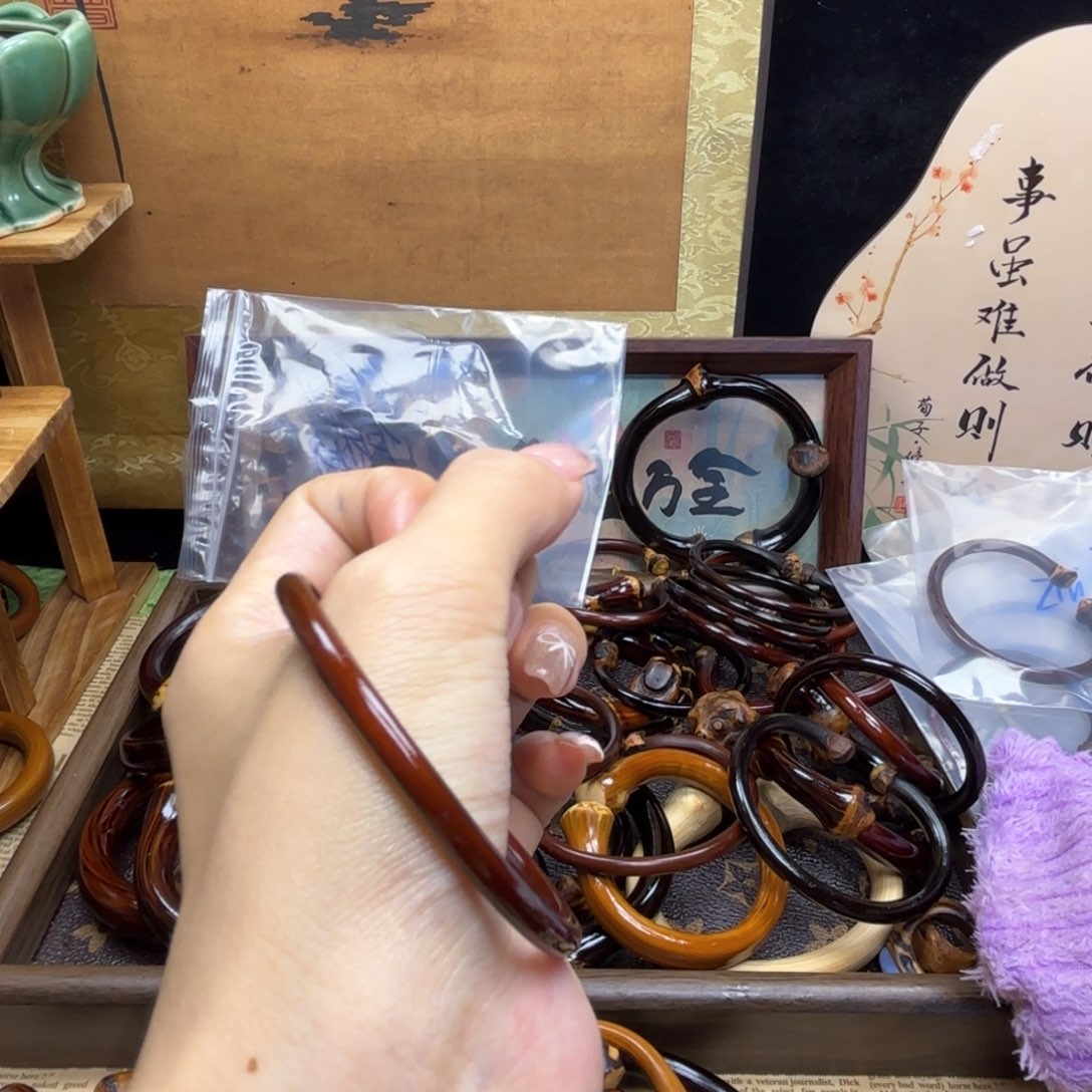 橙***柚木质非金属藤镯藤镯