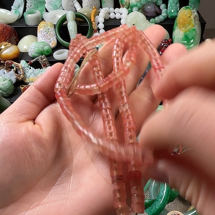 翡翠未镶嵌颈饰翡翠未镶嵌颈饰