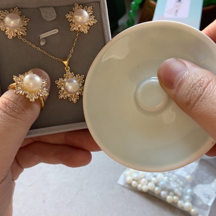 瓷片不会哈哈宝贝哈哈好吧