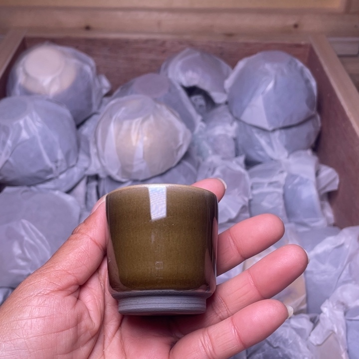 茶盏我在等车来呢吧现在