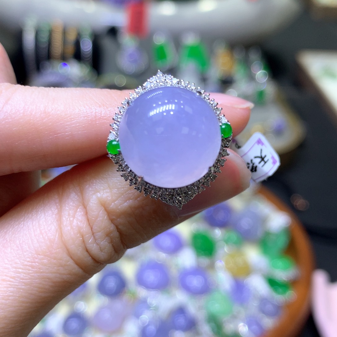 【闪购商品】翡翠颈饰18K金镶嵌翡翠吊坠项链