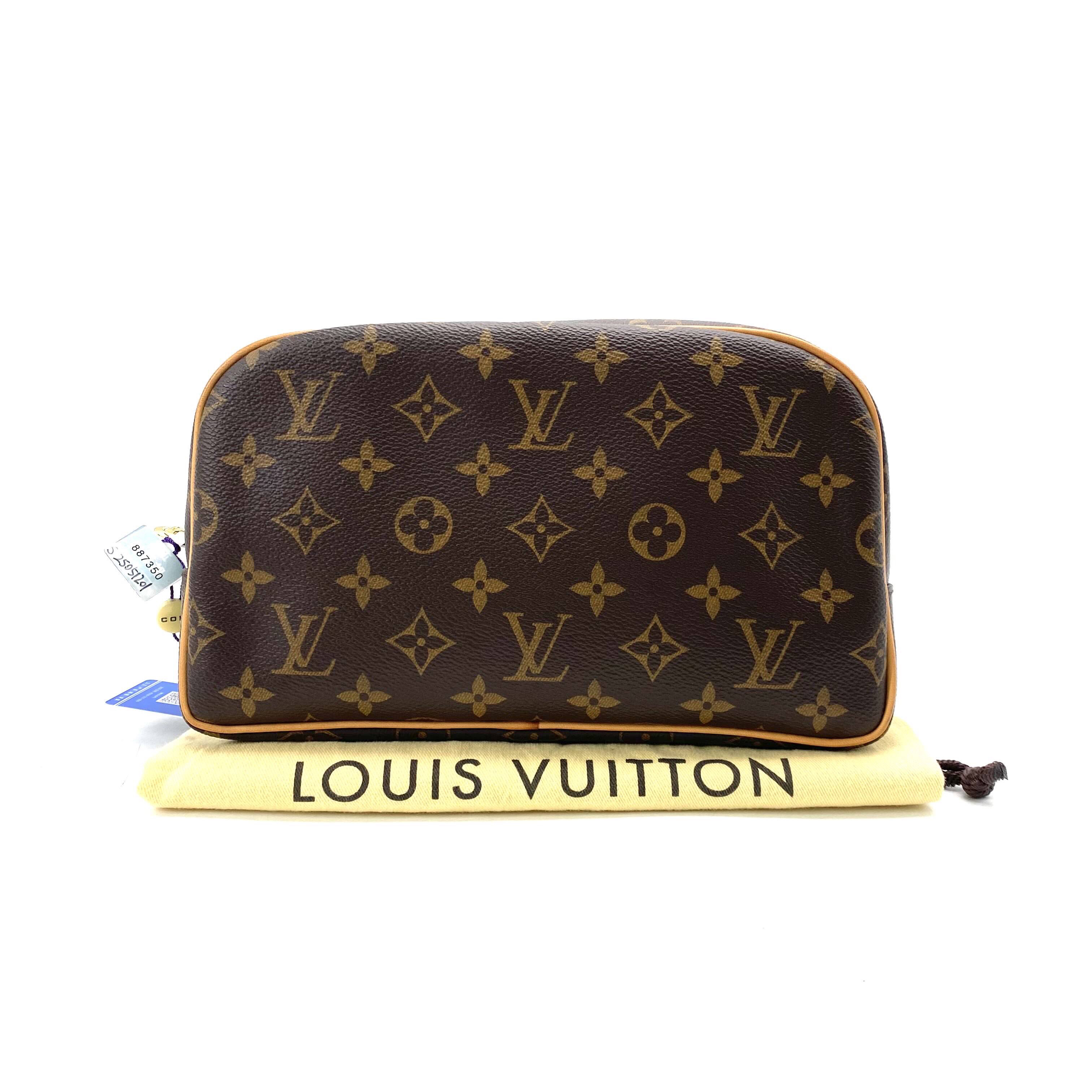 99新 LouisVuitton/路易威登 棕老花洗漱手拿包尺寸25/15