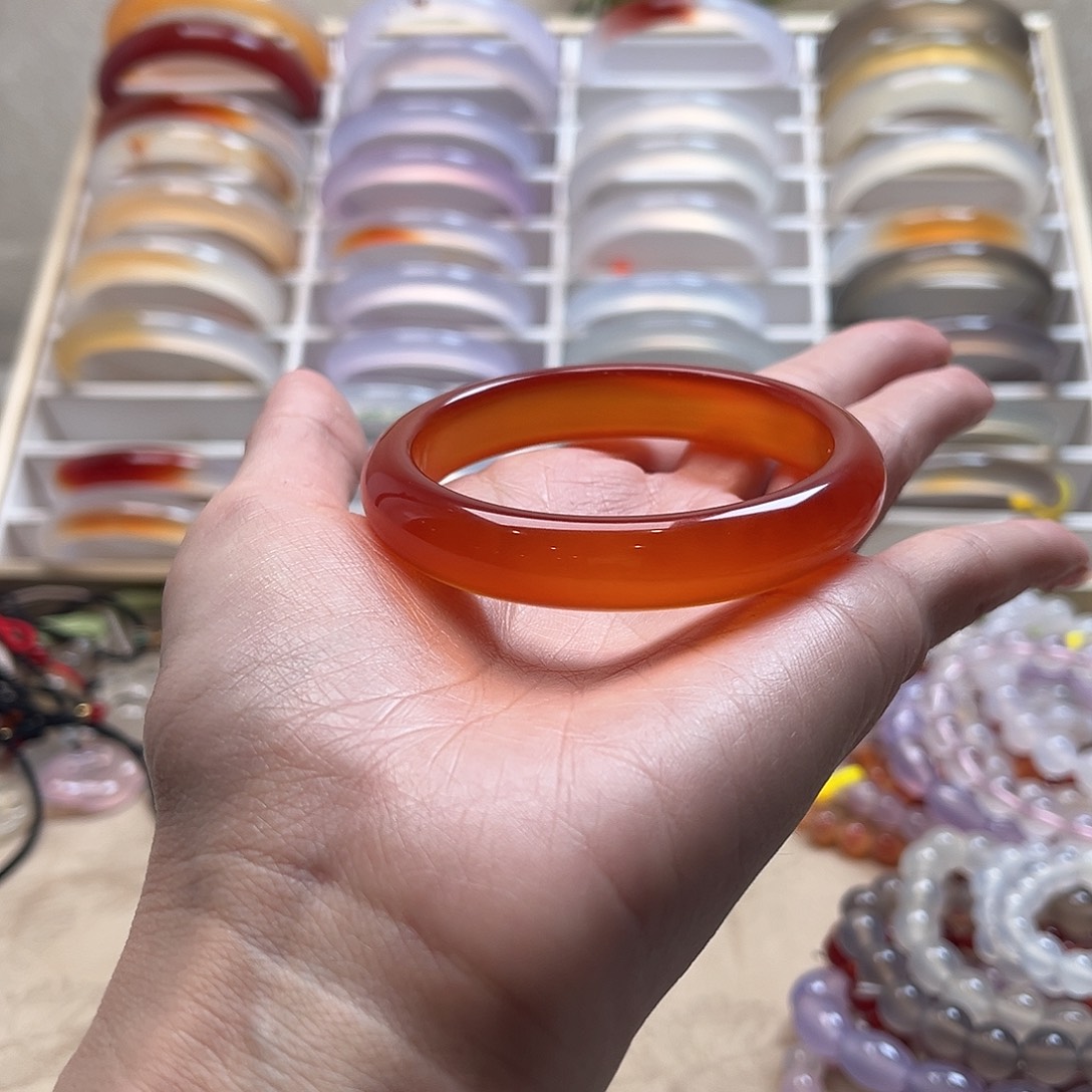 ʕ****玛瑙/玉髓未镶嵌手镯