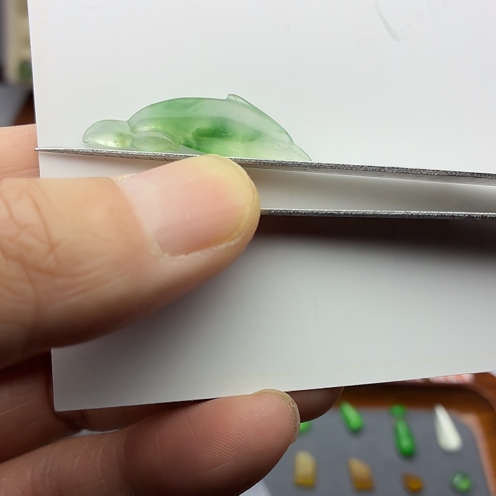 翡翠裸石裸石挂件