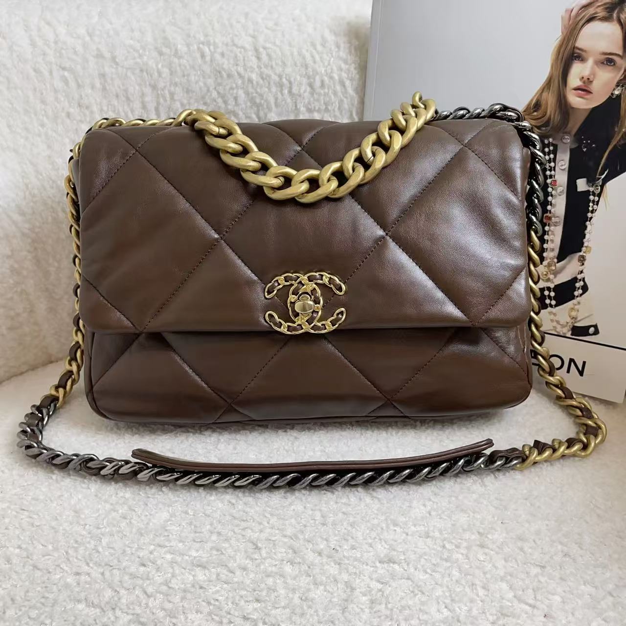 99新 Chanel/香奈儿 23A巧克力棕19bag/82673118/12期/代卖服务
