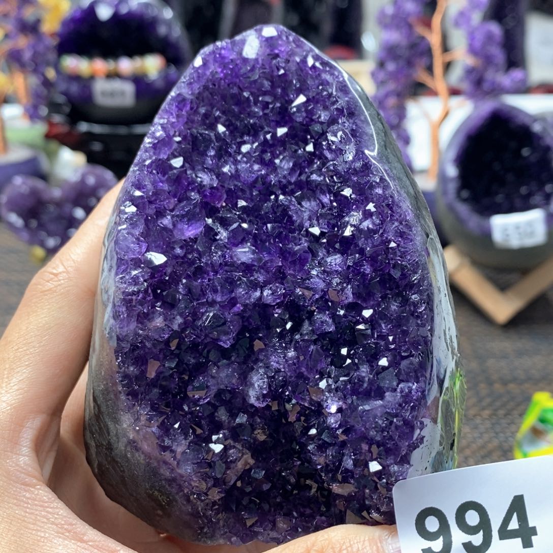 紫晶未镶嵌大型摆件（非配饰）