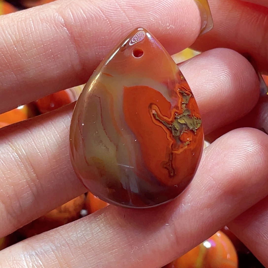 玛瑙/玉髓颈饰未镶嵌