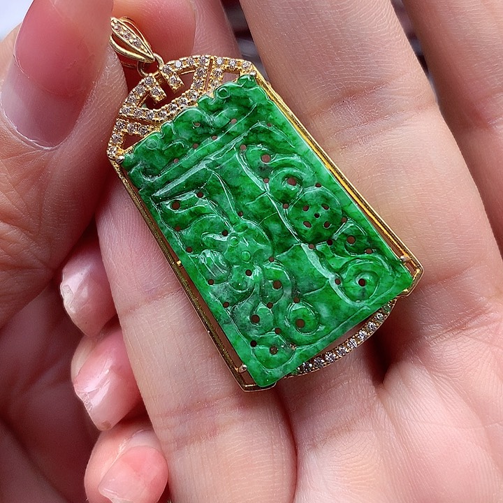 翡翠颈饰银S925镶嵌翡翠