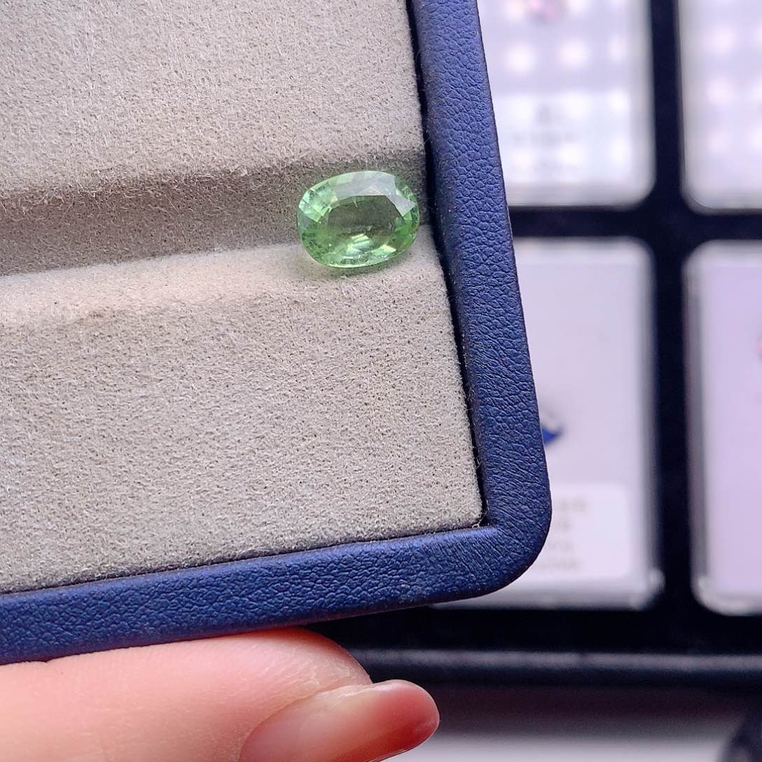 碧玺天然碧玺，裸石未镶嵌未镶嵌