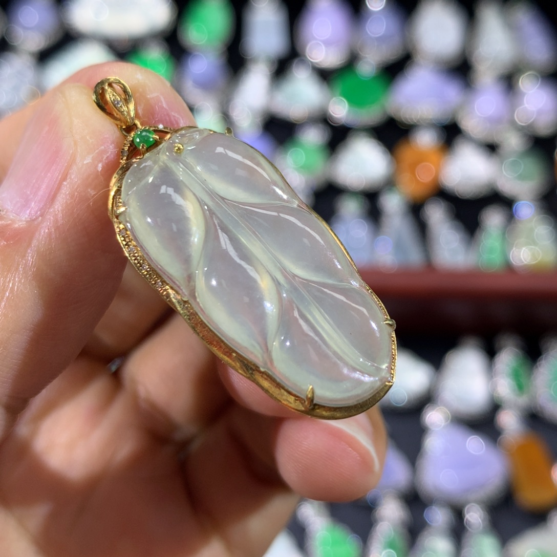 翡翠18K金镶嵌吊坠(不含链)