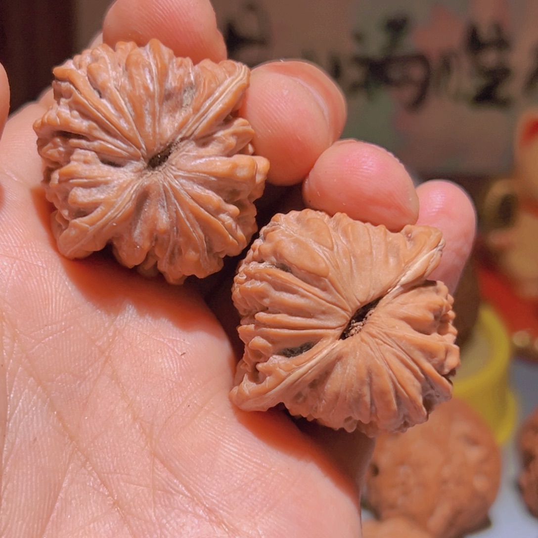 瑞麟文玩核桃四座楼 36..38.35 山地