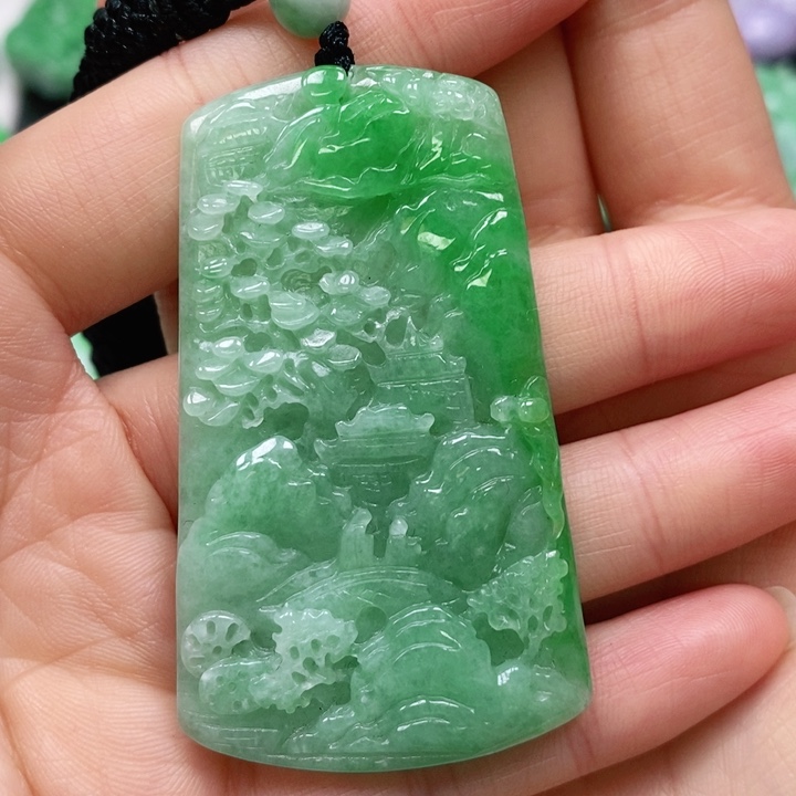 翡翠颈饰未镶嵌吊坠