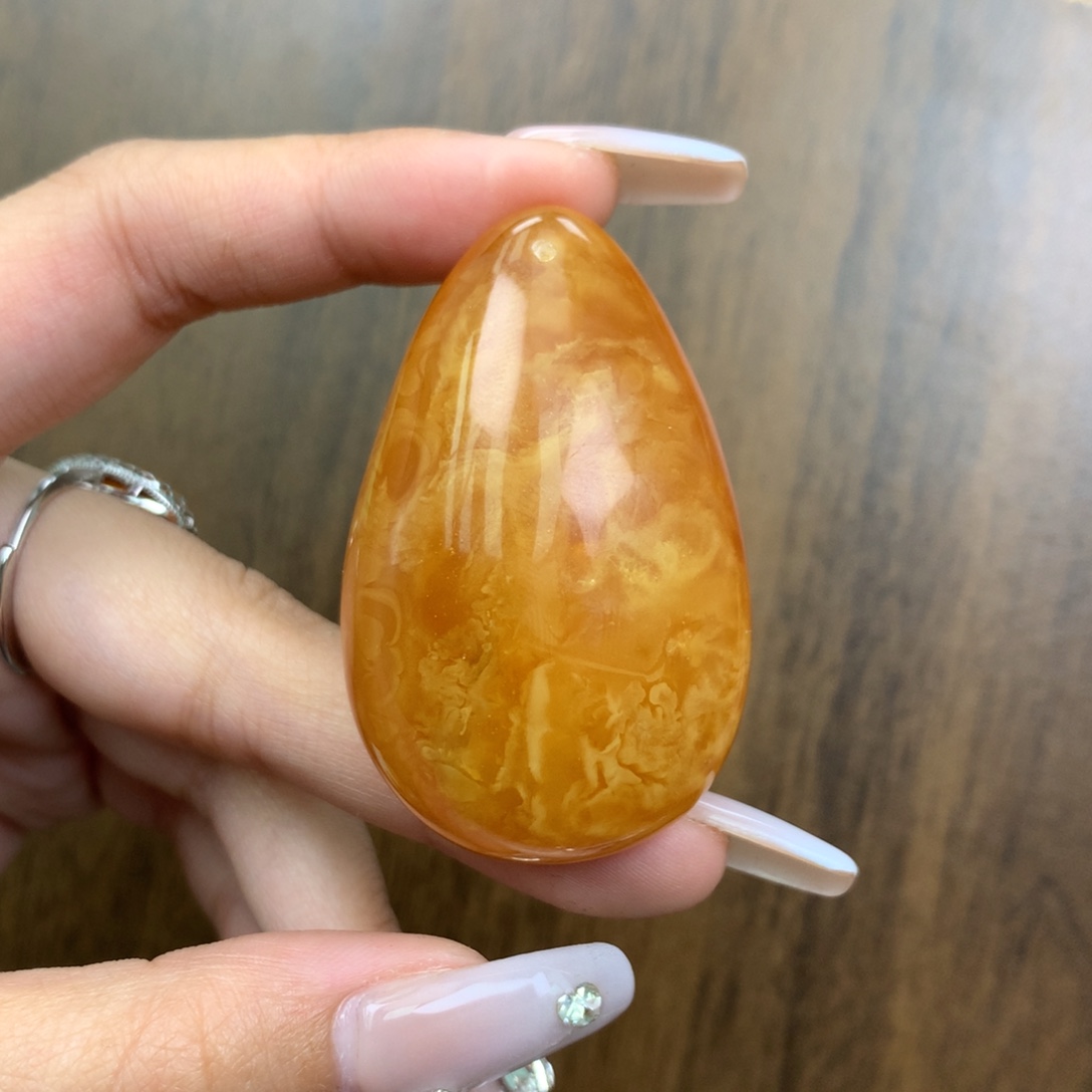 轻***理琥珀未镶嵌珠宝奇石