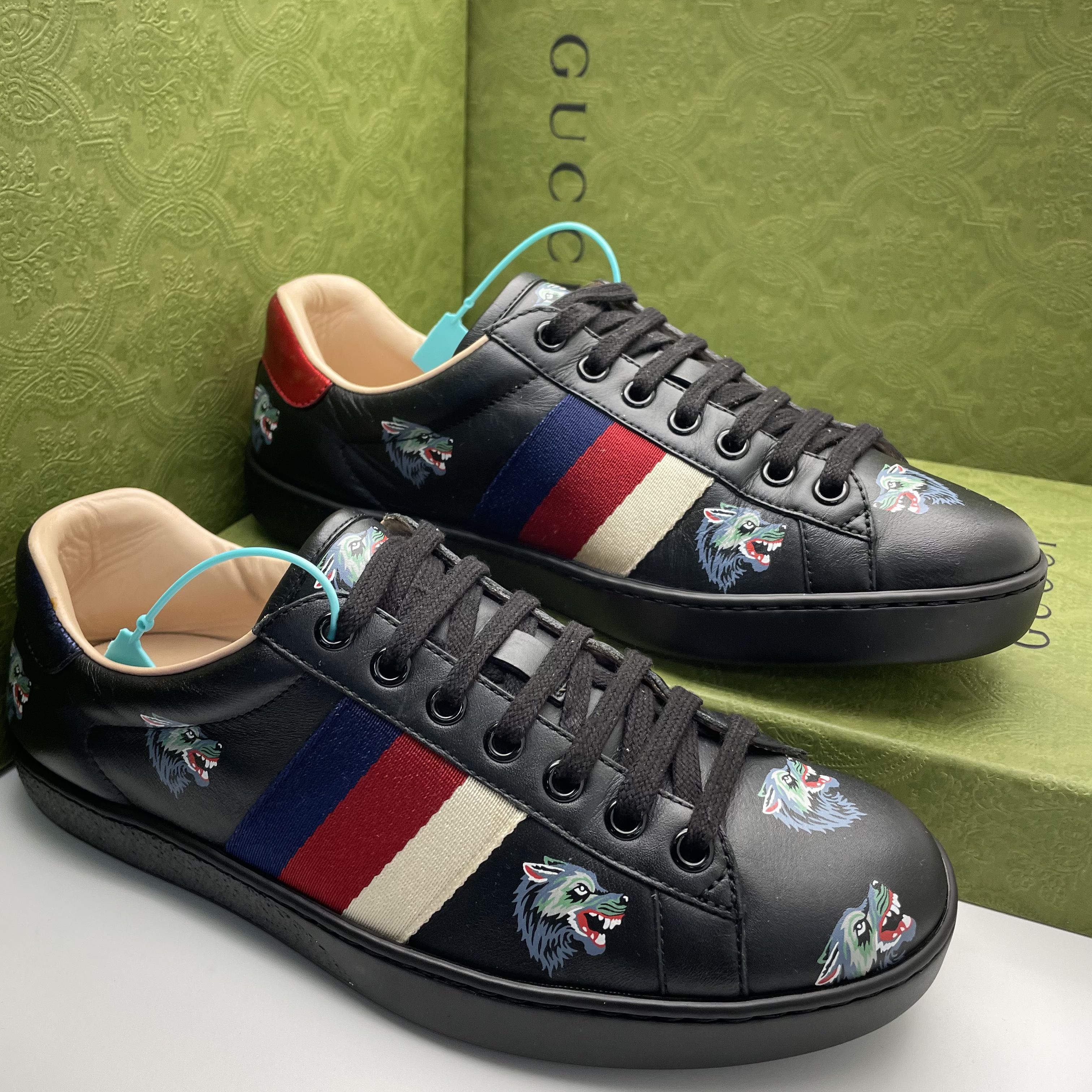 95新 GUCCI/古驰 39欧码/黑色皮面织带侧标狼头休闲时尚板鞋