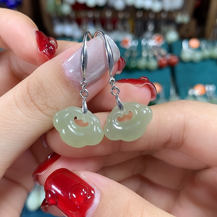 和田玉银S925镶嵌耳饰祥云如意锁15*11+mm左右